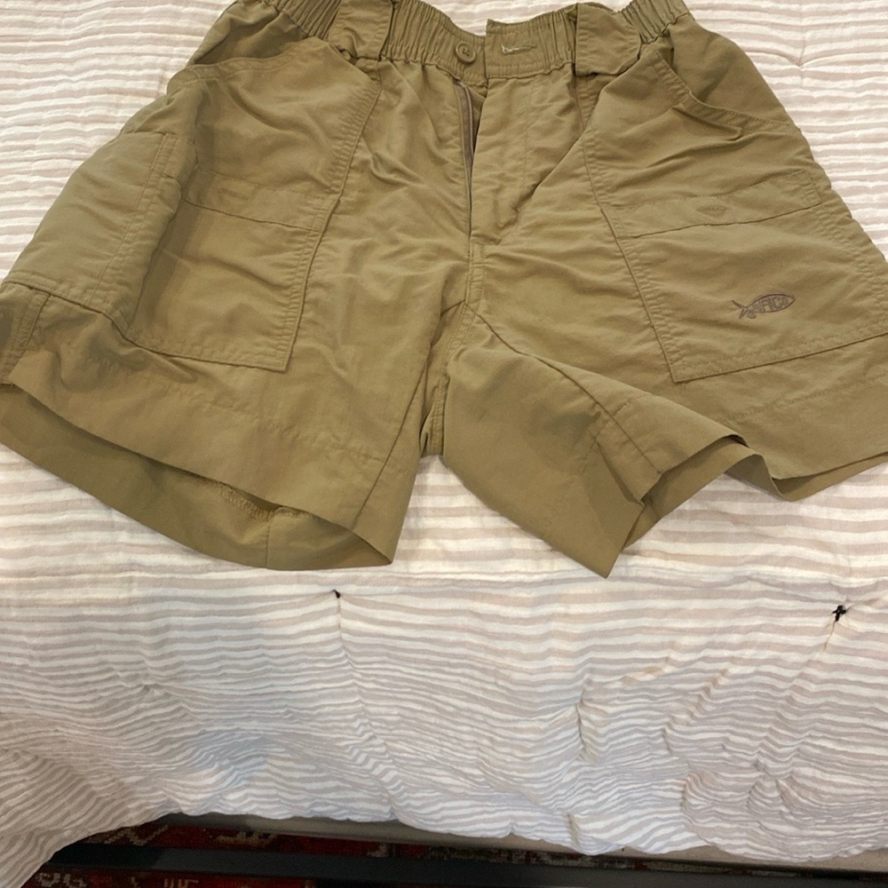 AFTCO Men's Hybrid Shorts in Olive